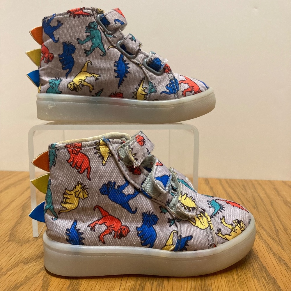 FabKIds Dinosaur Kids Shoes Gray High-top Sneakers US Toddler Size 8